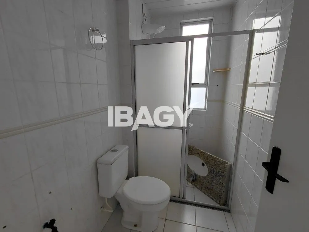 Apartamento de 2 dormitorios con 73 m², 1 plaza y balcón — photo 20