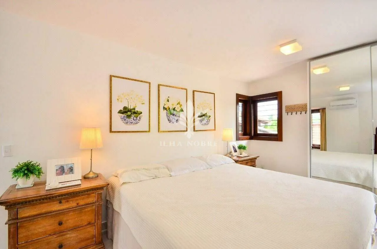 Casa mobiliada com 7 quartos e piscina ao ar livre — photo 30