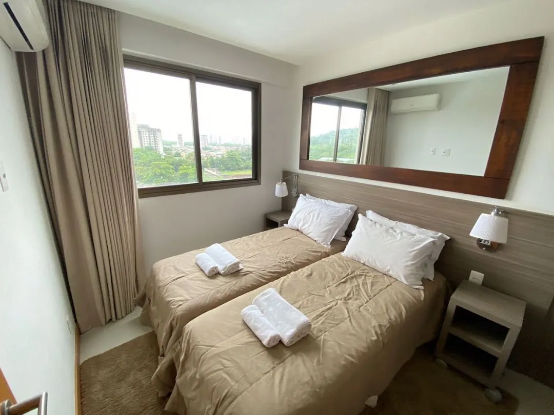 One-bedroom apartment with a mountain view in Rio de Janeiro — photo 4