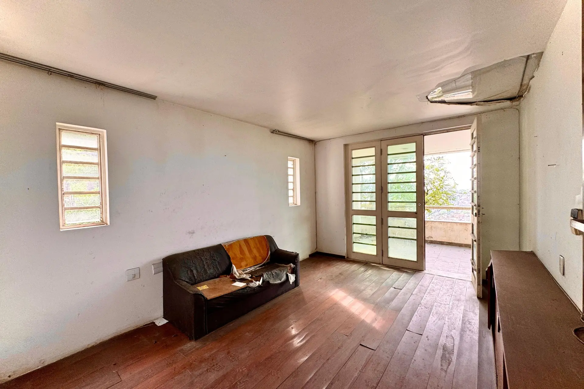 Casa, 888 m², com banheira — photo 6