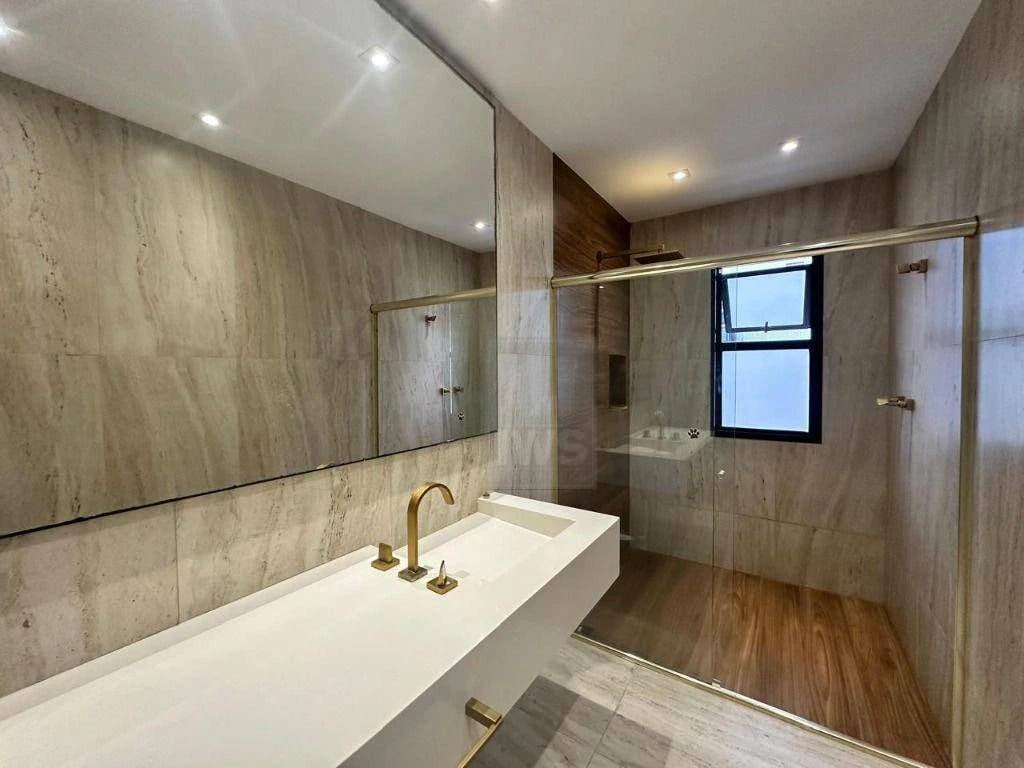 Furnished duplex penthouse with enclosed balcony — photo 27