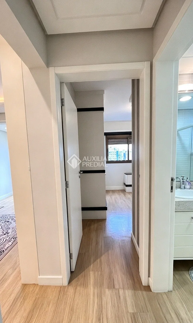 Вид на парк та 2 спальні: квартира 40 м² — photo 25