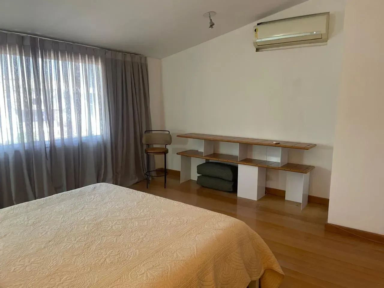 Furnished house with 4 bedrooms and a gas stove — photo 24