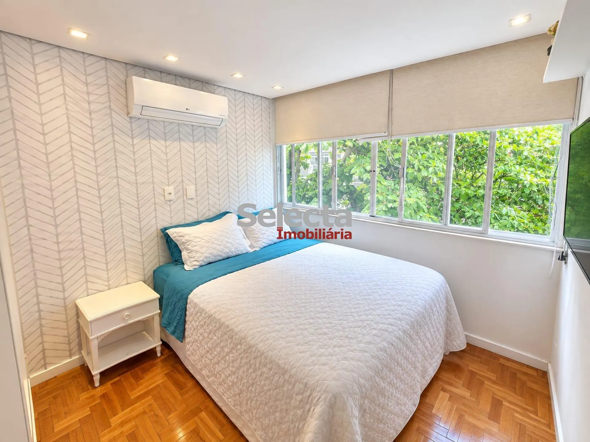 Квартира 100 м² с 3 спальнями и камином — photo 5