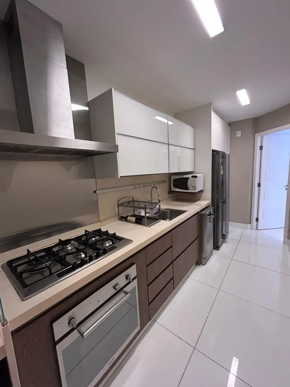 Furnished 2-bedroom apartment with 2 bathrooms — photo 9