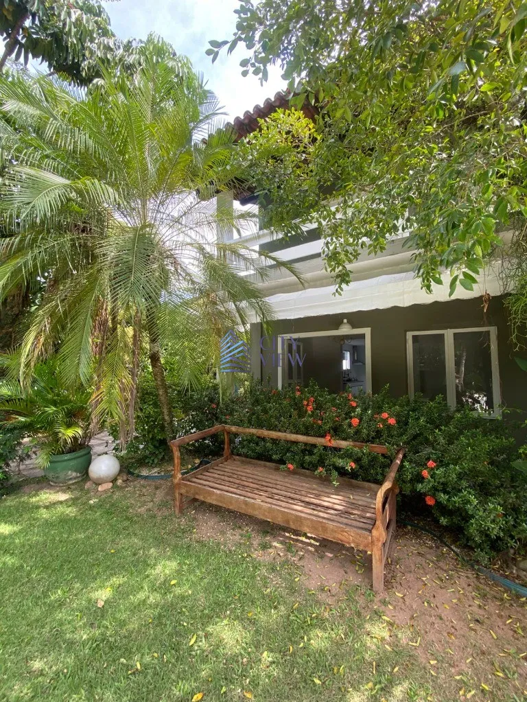 Unfurnished 4-bedroom house with 1000 m² — photo 44