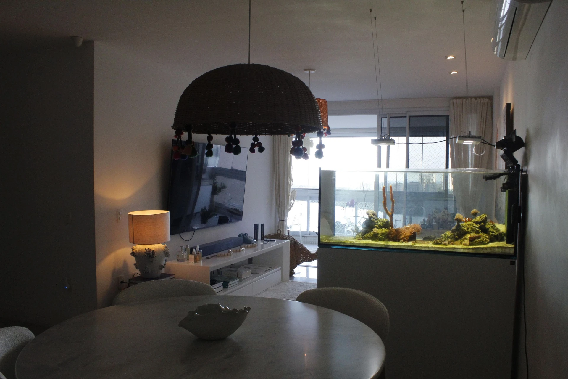 Glass-enclosed balcony in a 3-bedroom apartment, 115 m² — photo 18