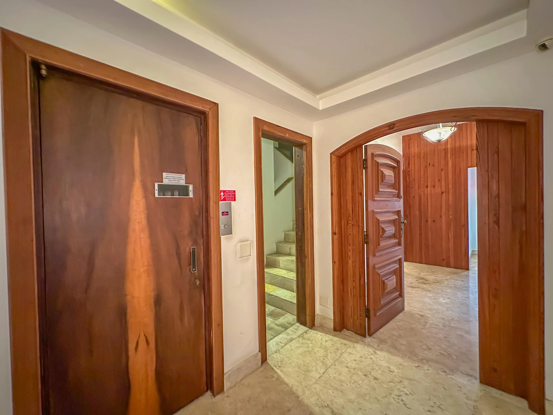 Apartment, 275 m², with a glass-enclosed balcony — photo 38