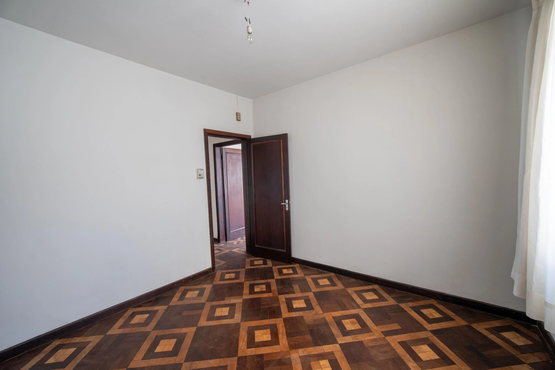 Apartamento con 3 dormitorios y 1 baño con jacuzzi del edificio — photo 38