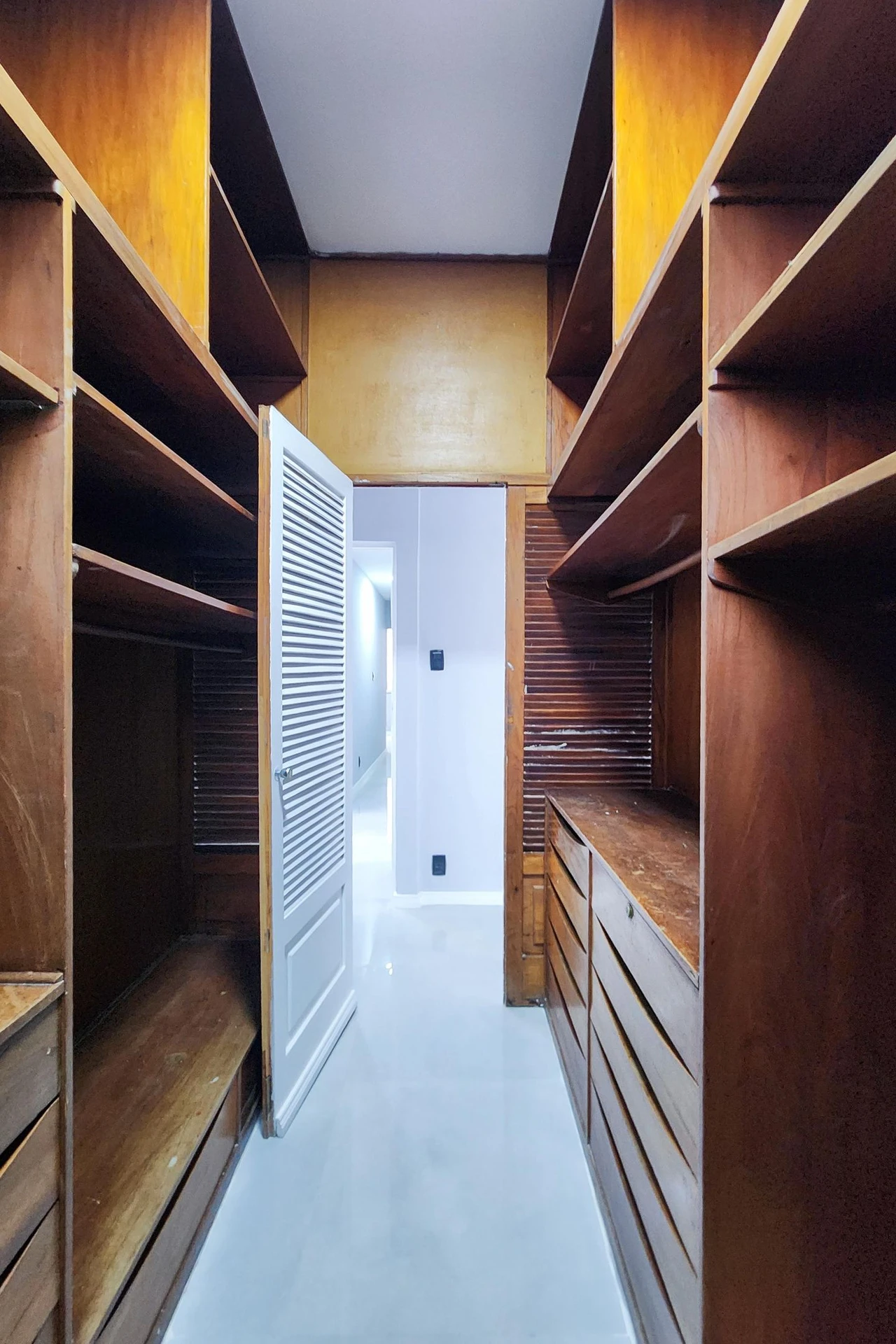 5-bedroom apartment with a mountain view in Rio de Janeiro — photo 3