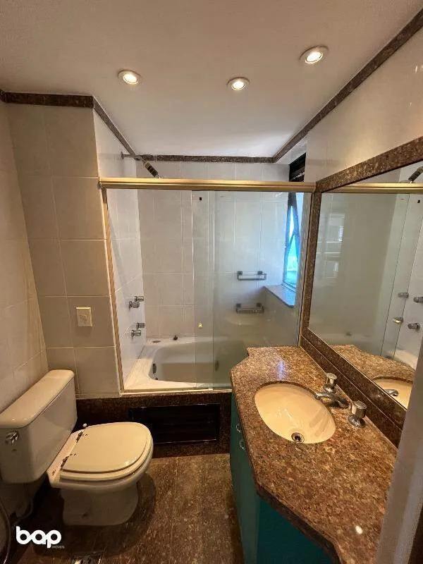 89 m² apartment with a bathtub and a water view — photo 14