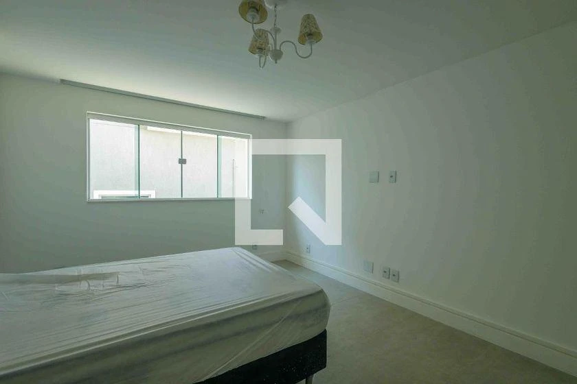 6-bedroom house with 470 m² and 7 parking spaces — photo 27