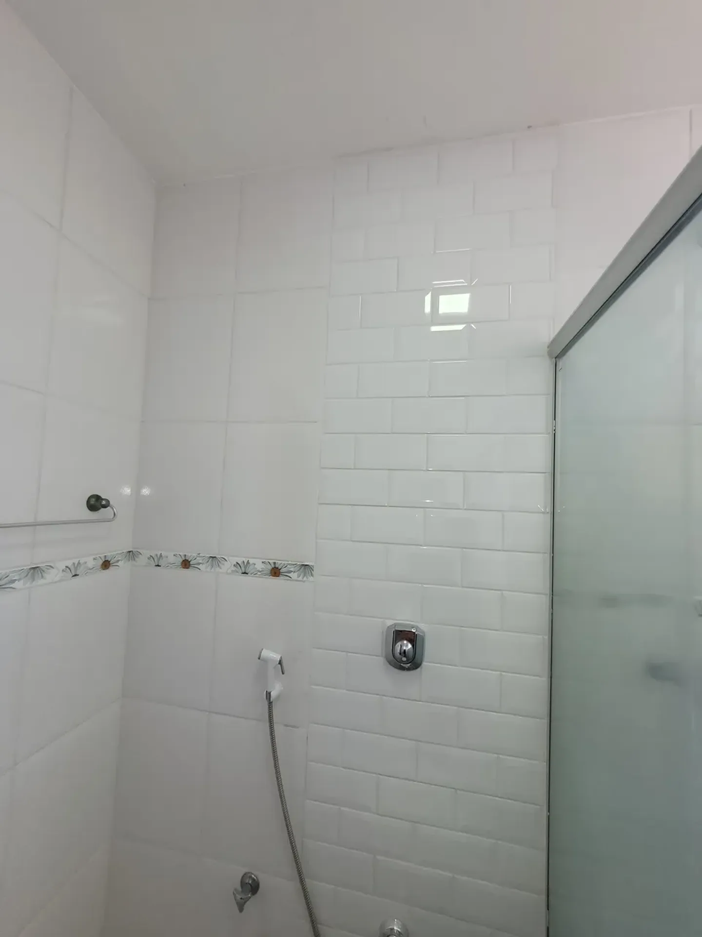 72 m² apartment with 3 bedrooms and electric showers — photo 16