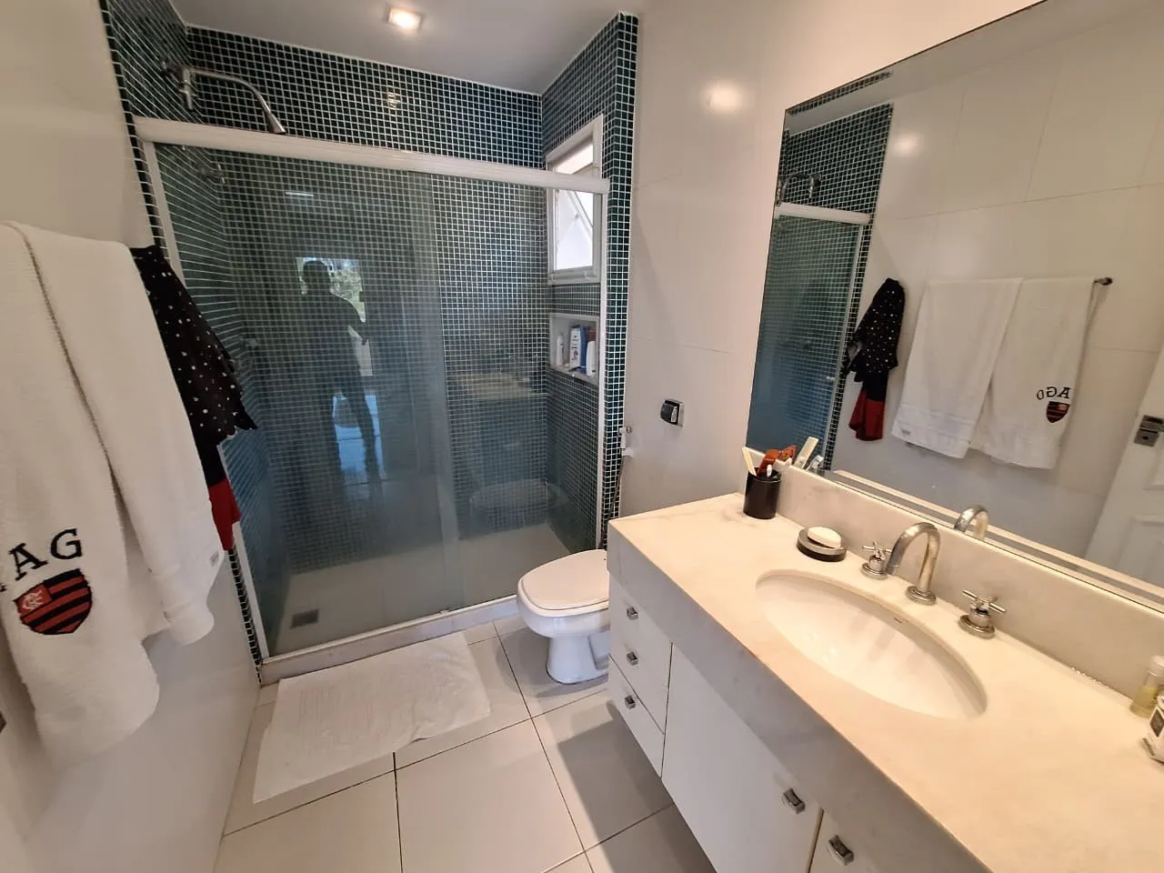 Furnished house with 4 bedrooms and 5 bathrooms — photo 35