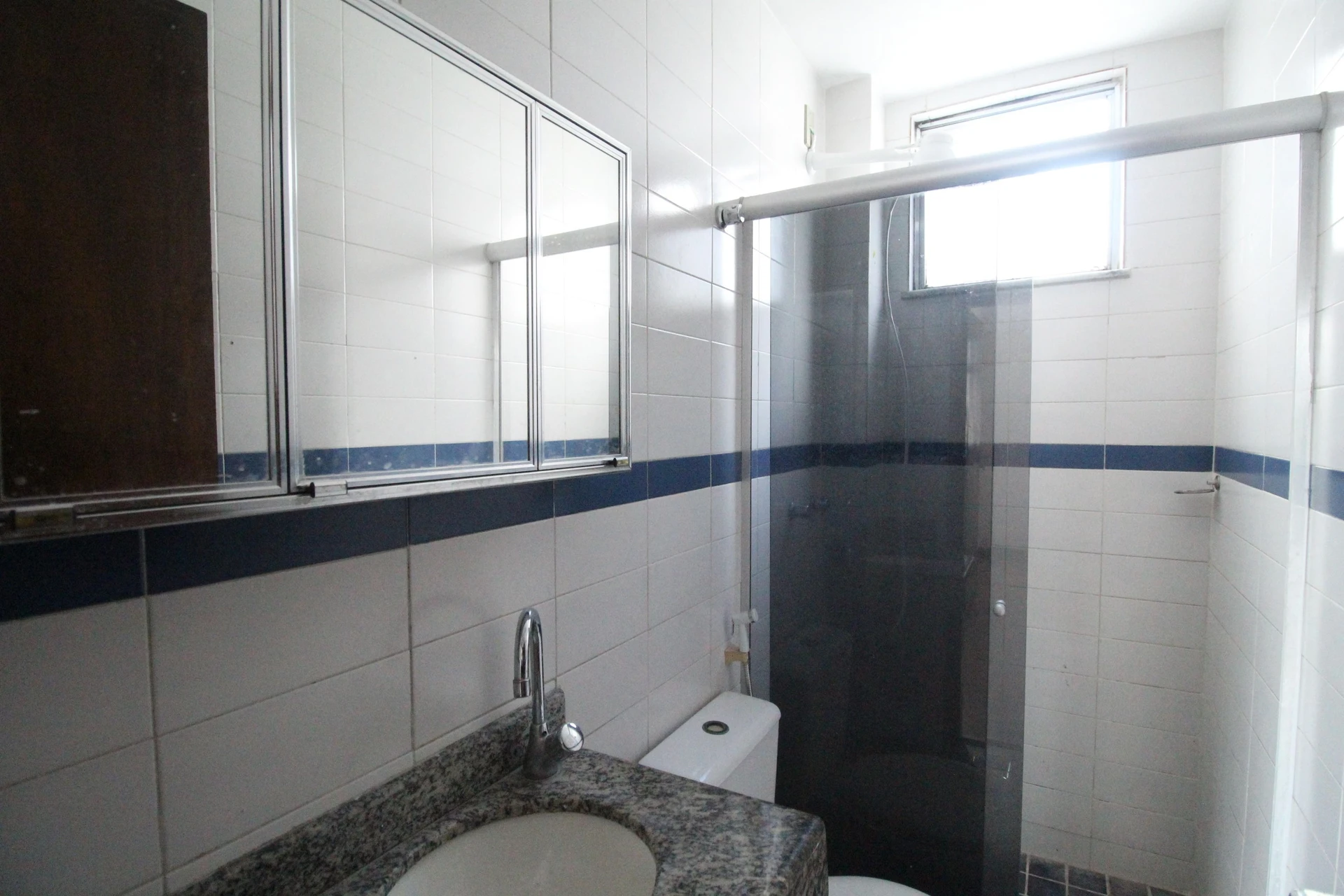 Apartamento sin muebles con 3 dormitorios y jardín privado — photo 27