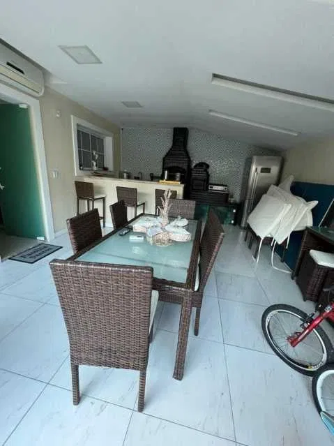 Furnished 260 m² house with 4 bedrooms and 6 bathrooms — photo 7