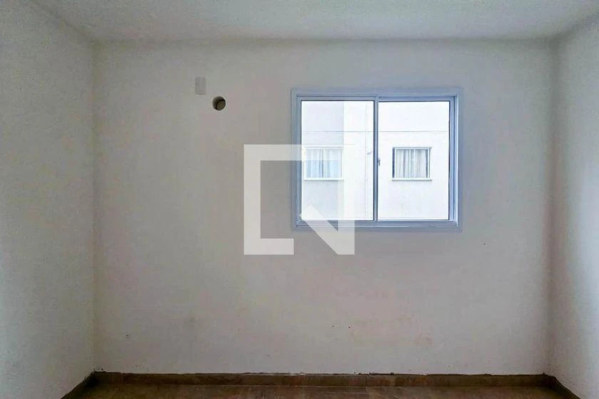 2-bedroom apartment in a building with a gym — photo 9
