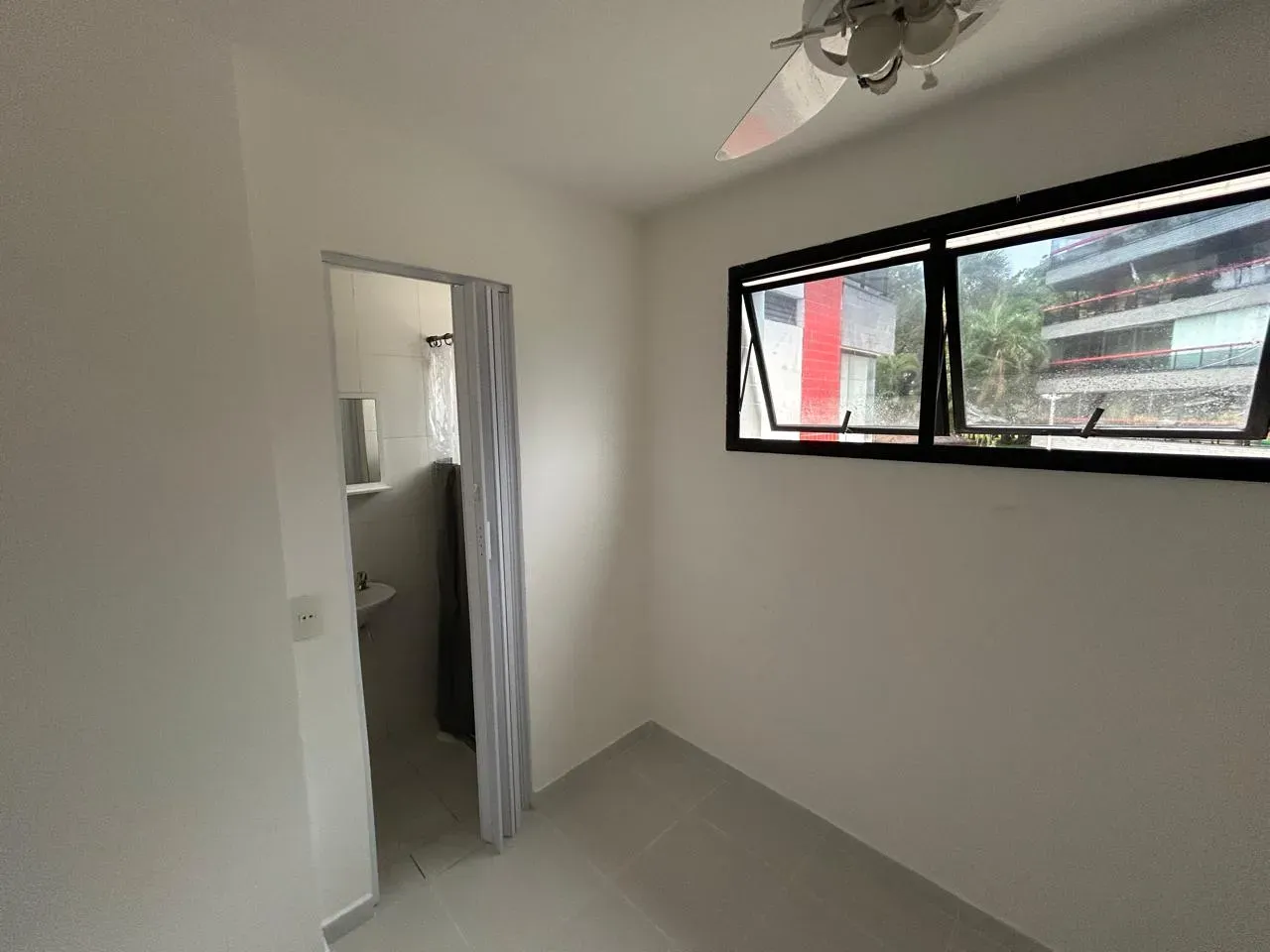 Apartment for rent with 4 bedrooms and 4 bathrooms — photo 21