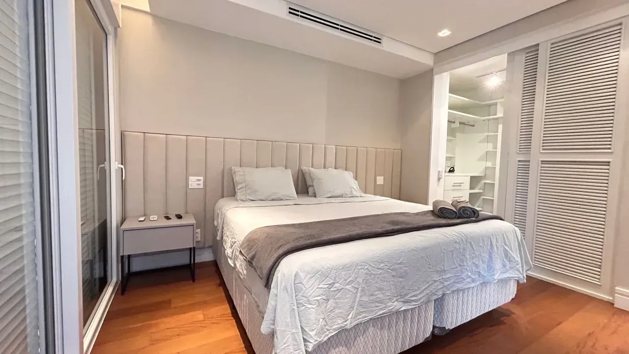 Duplex penthouse with 1 bedroom and 2 bathrooms — photo 8
