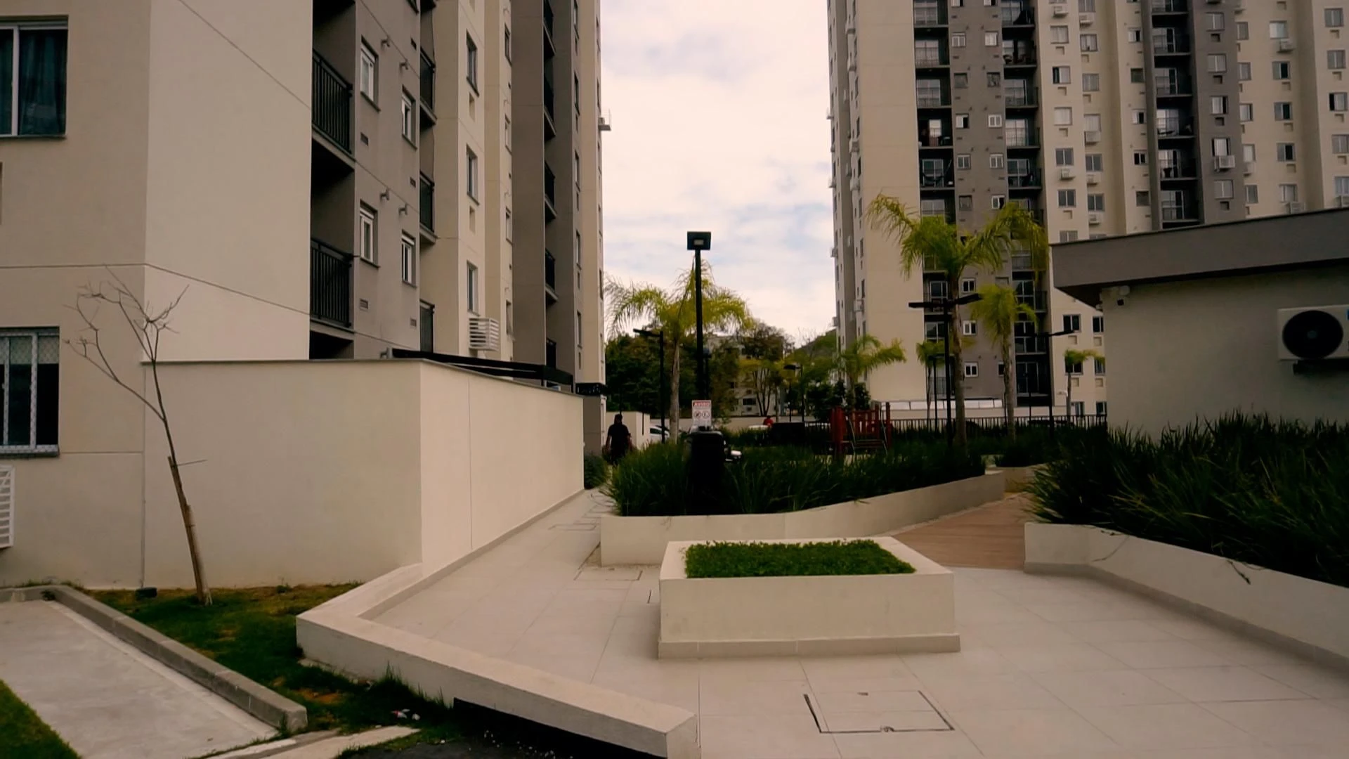 Apartamento mobiliado com varanda e churrasqueira na sacada — photo 20
