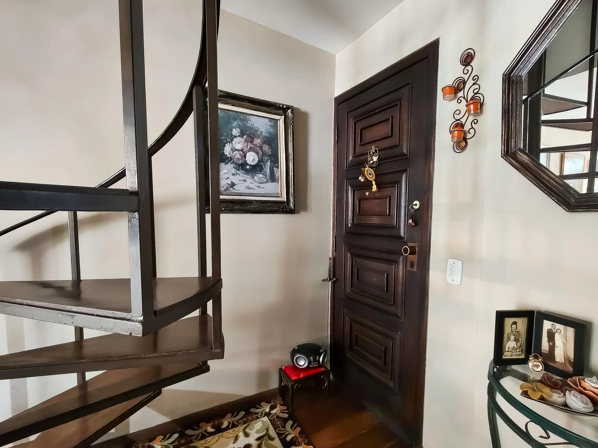 Mountain view in a 3-bedroom apartment, 200 m² — photo 77
