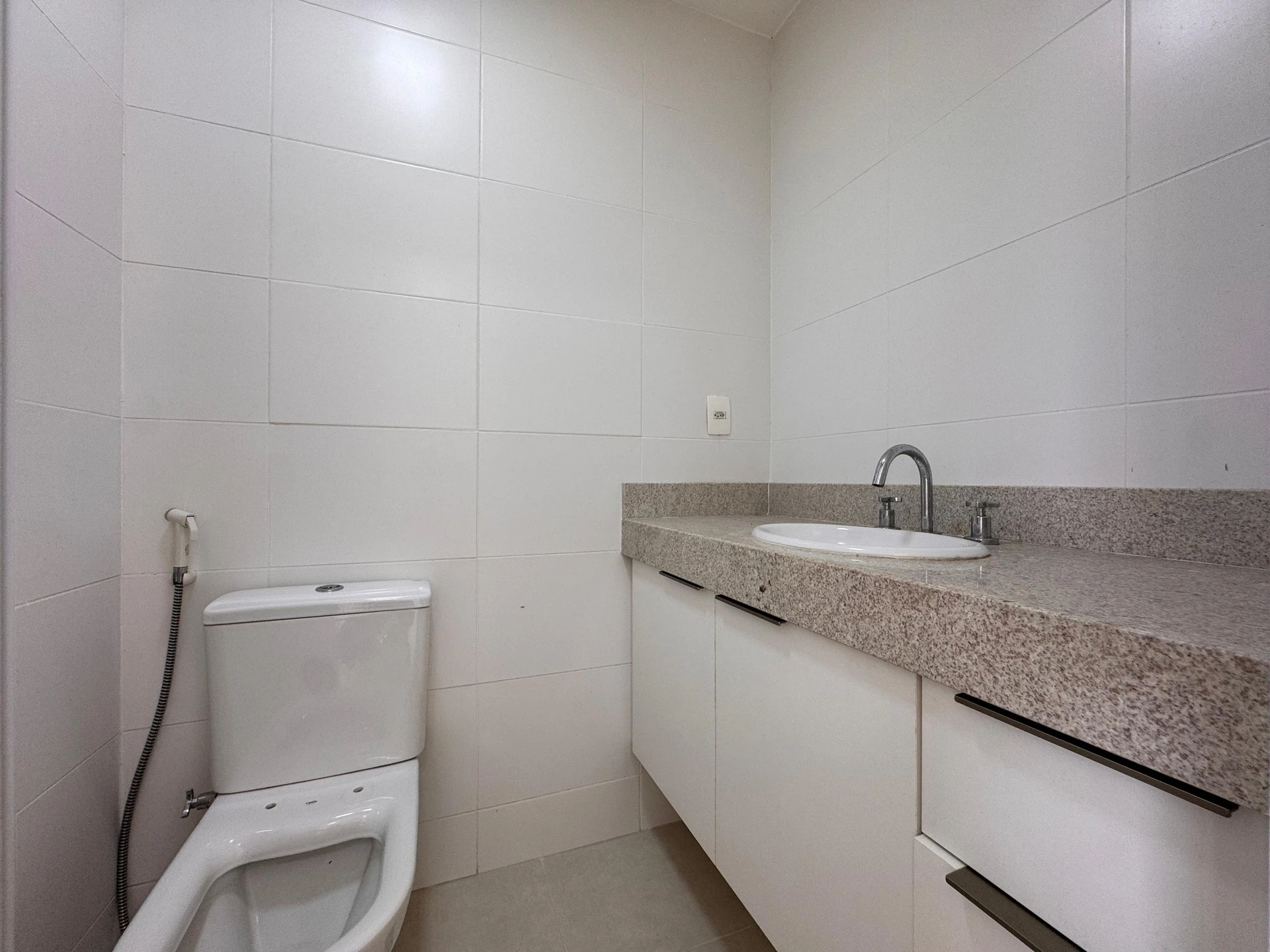 Furnished apartment, 158 m², with a water view — photo 54