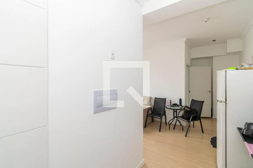 Дерев'яна підлога або ламінат та 1 спальня: квартира 38 м² — photo 5
