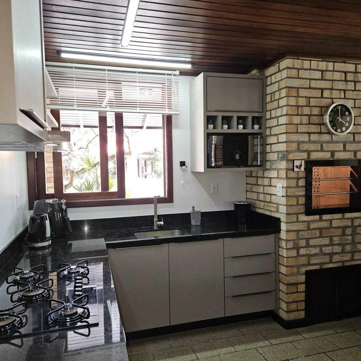 Стиральная машина и 4 спальни: дом 280 м² — photo 30