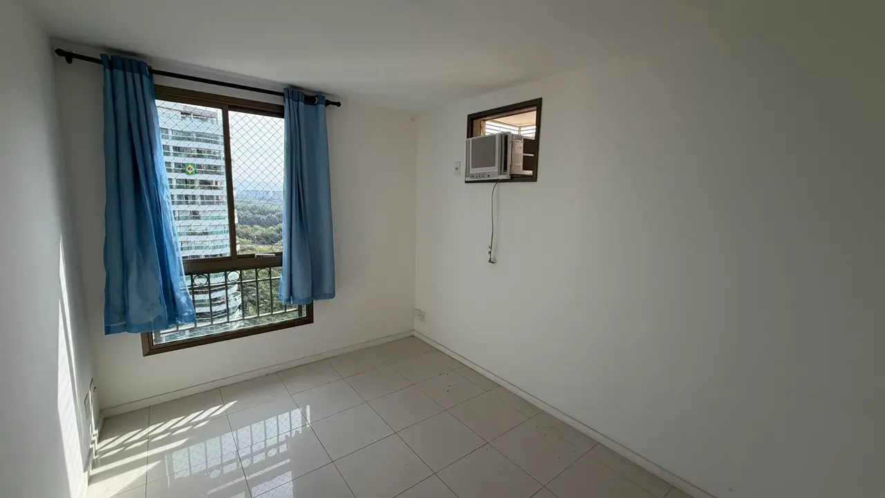 157 m² apartment with 4 bedrooms, 3 baths, balcony — photo 29
