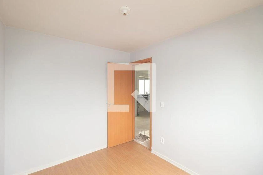 2-bedroom apartment in a building with a pool — photo 33