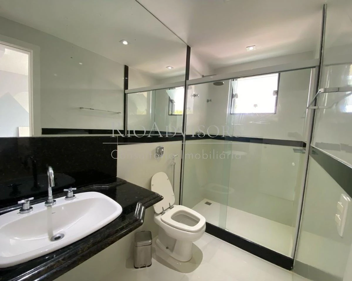 House 890 m² with 6 en-suite bedrooms and gas kitchen — photo 20
