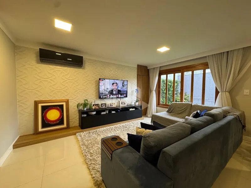238 m² house with a home office and a dishwasher