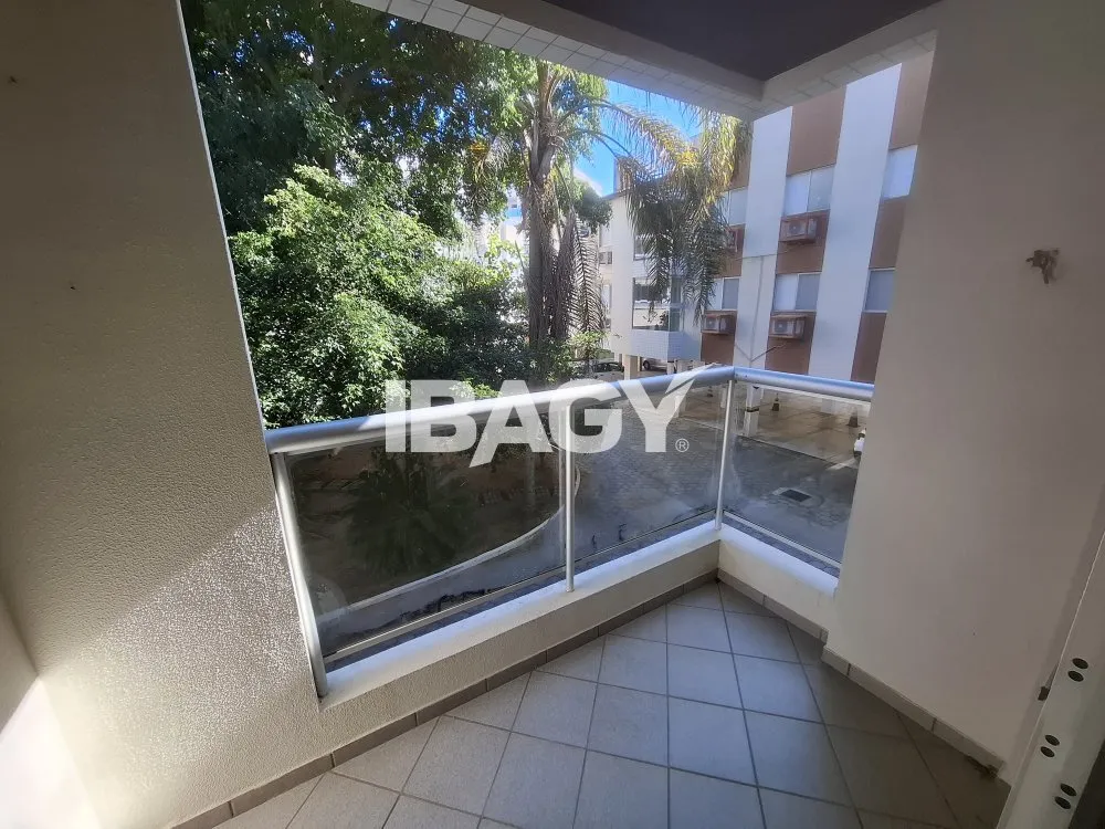 Apartamento de 2 dormitórios com piscina ao ar livre — photo 8