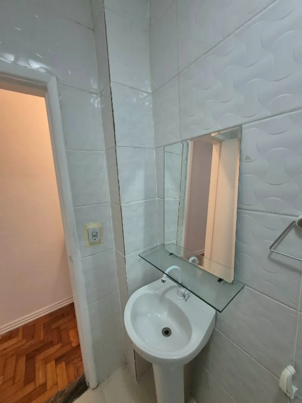 Apartamento, 37 m², com piso de madeira ou laminado — photo 7