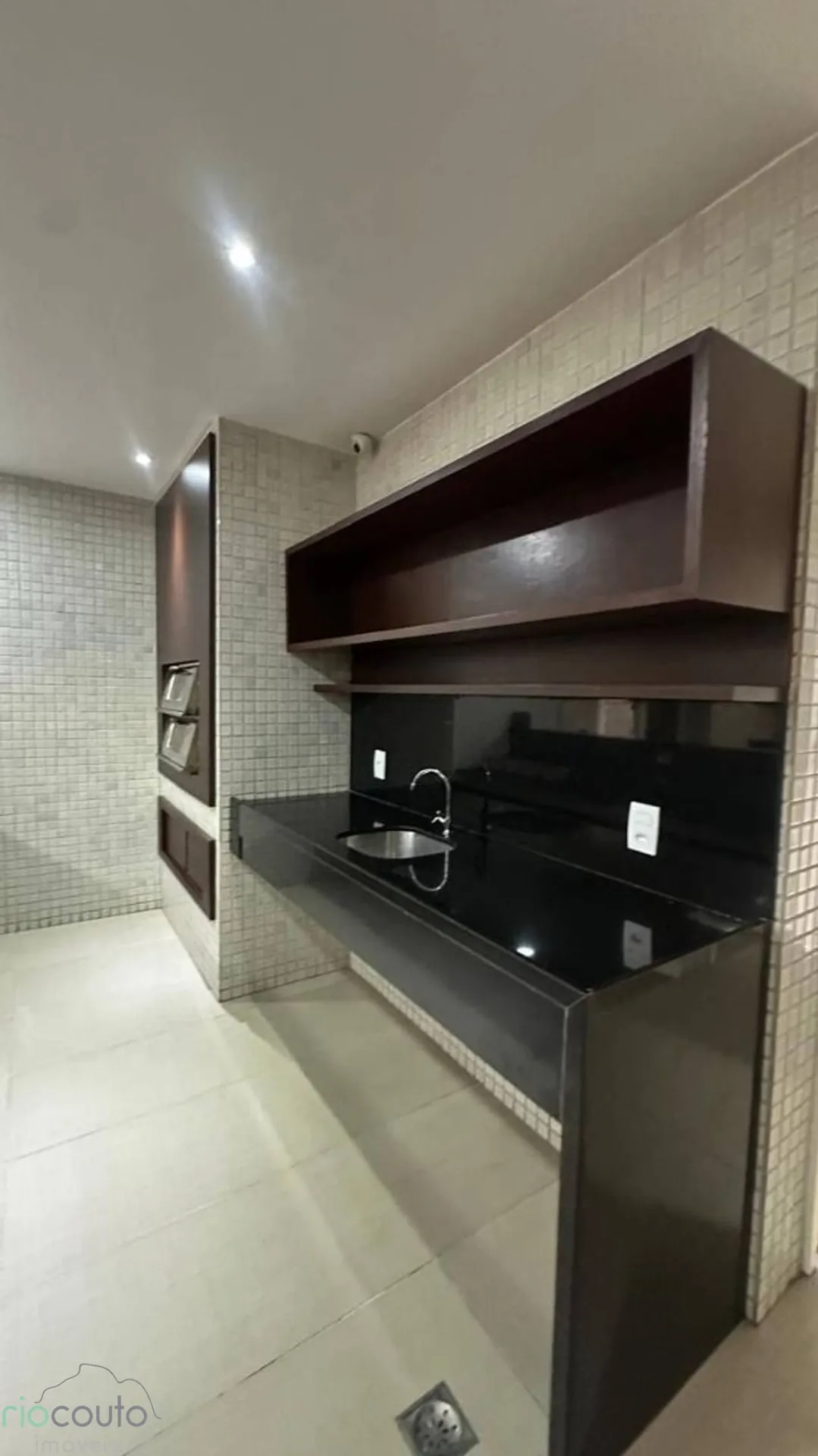 2-bedroom apartment with a water view in Rio de Janeiro — photo 14