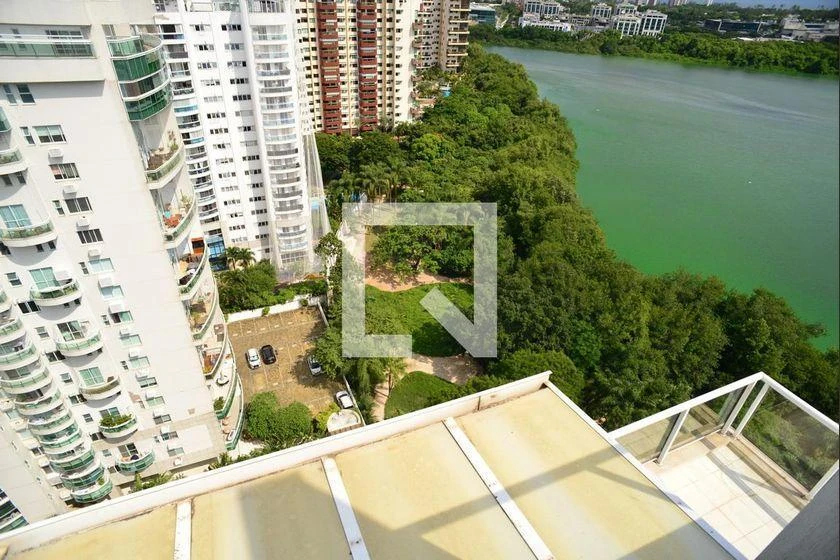 3-bedroom apartment with 225 m², 1 suite and balcony — photo 48