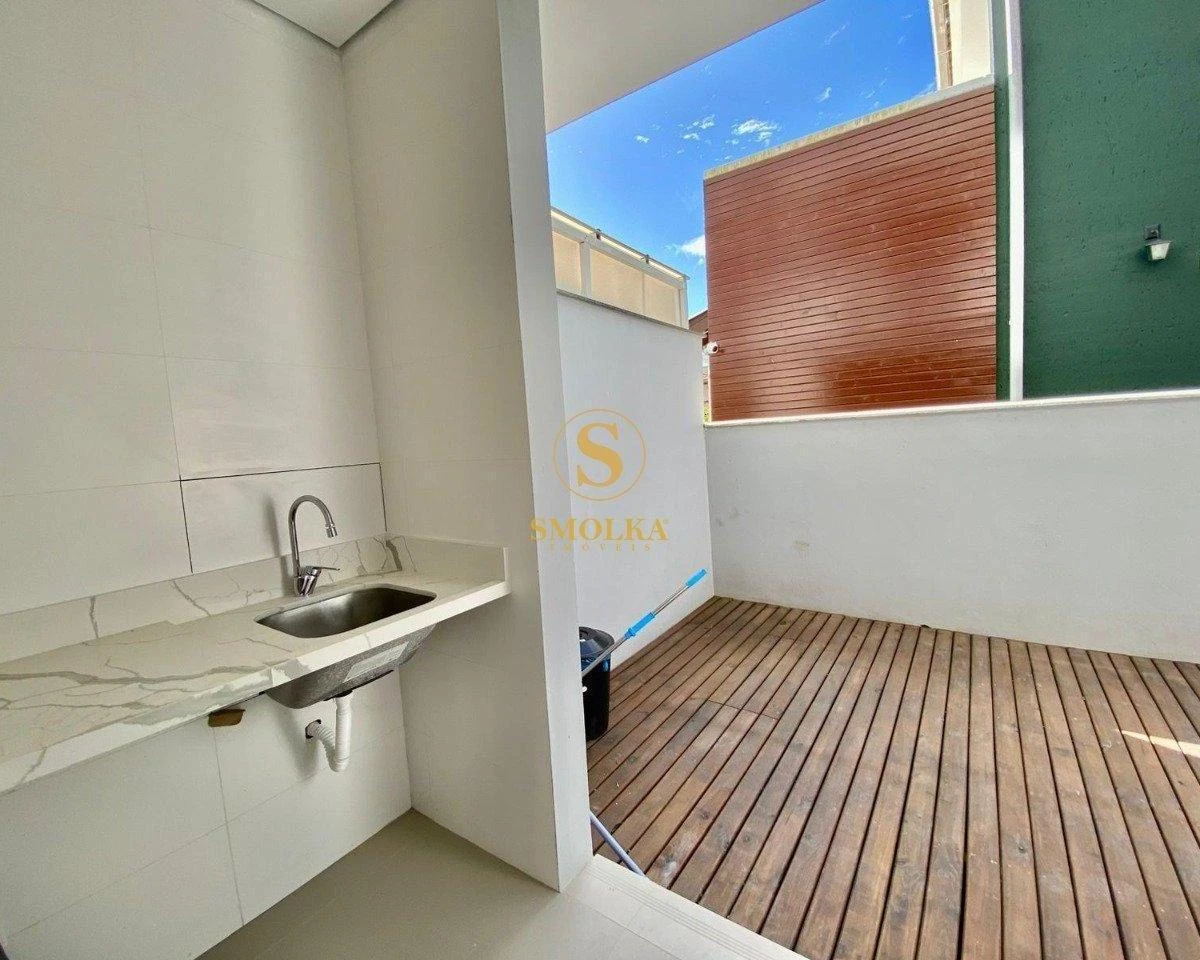 184 m² rental home with 4 en-suite bedrooms — photo 9