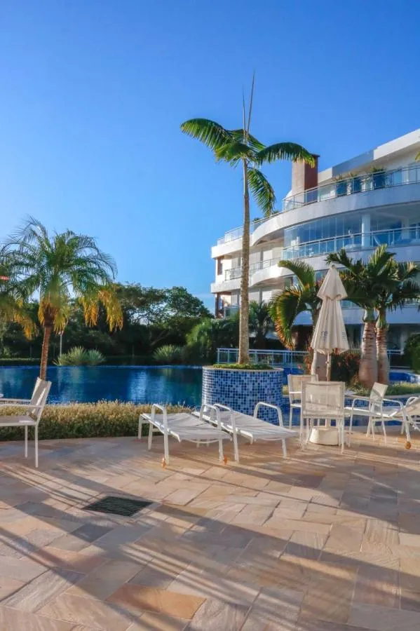 Furnished 255 m² apartment with 4 en-suite bedrooms