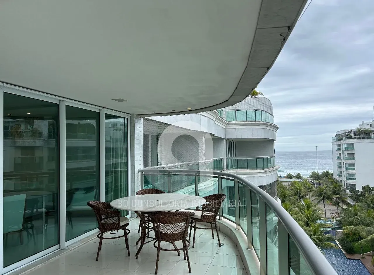 Furnished 580 m² apartment with 4 bedrooms and 5 bathrooms — photo 27