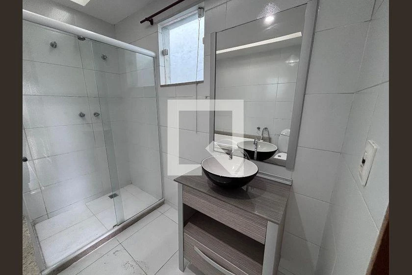 House with 4 en-suite bedrooms, 329 m² and 3 parking — photo 32