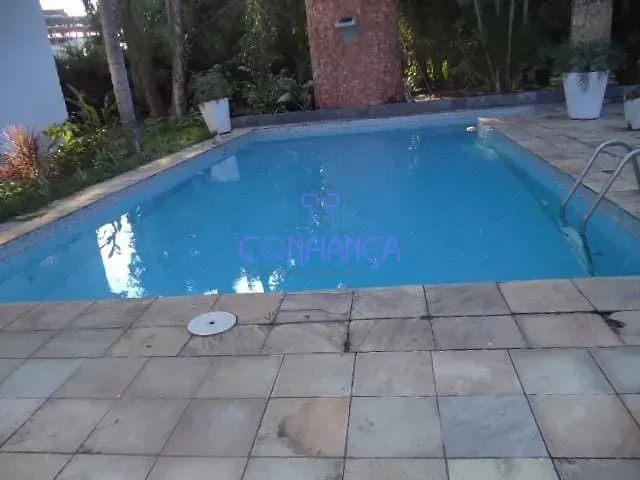 Casa com 4 quartos, 295 m² construídos e piscina — photo 12