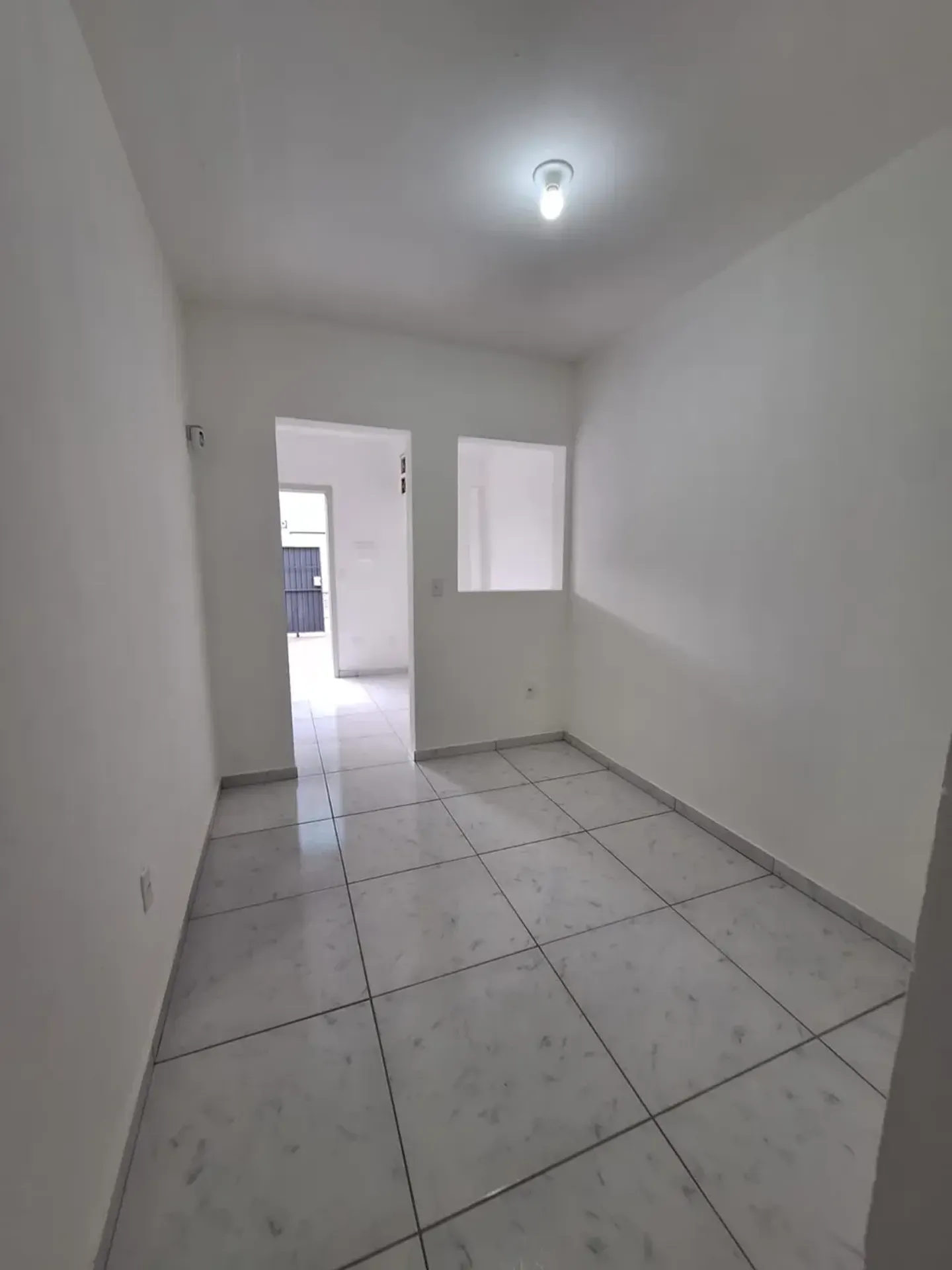 20 m² studio with 1 bedroom and balcony