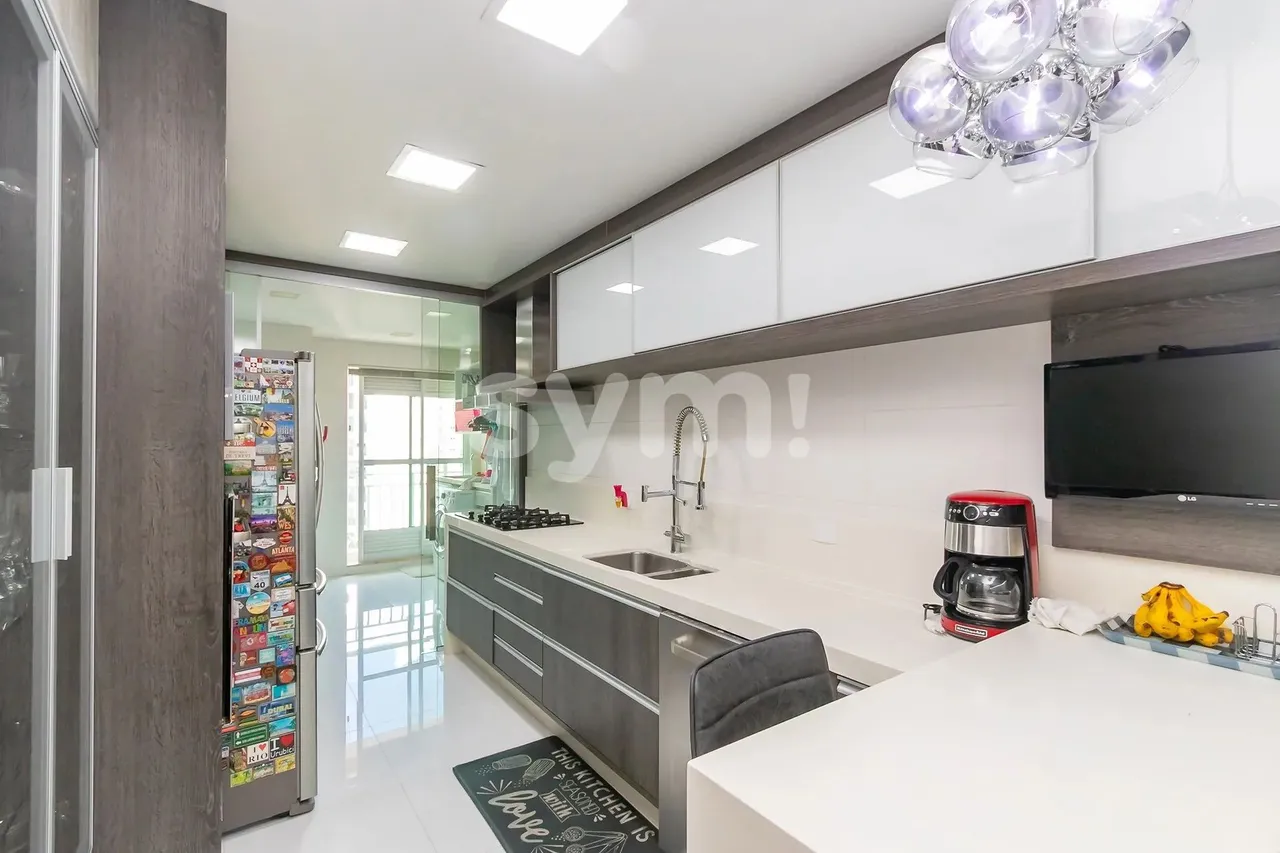 Furnished 3-bedroom apartment with open-plan kitchen 187 m² — photo 11