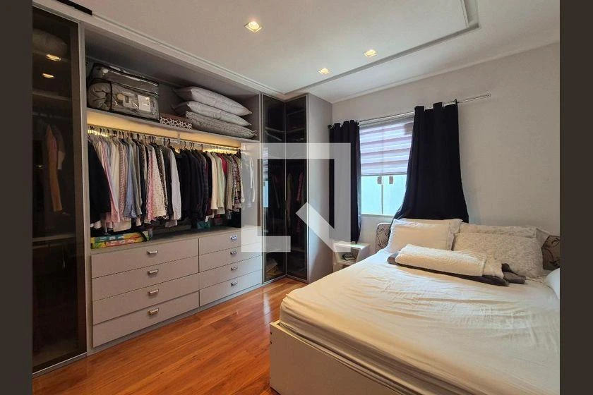 Home office in a 4-bedroom house, 373 m² — photo 4