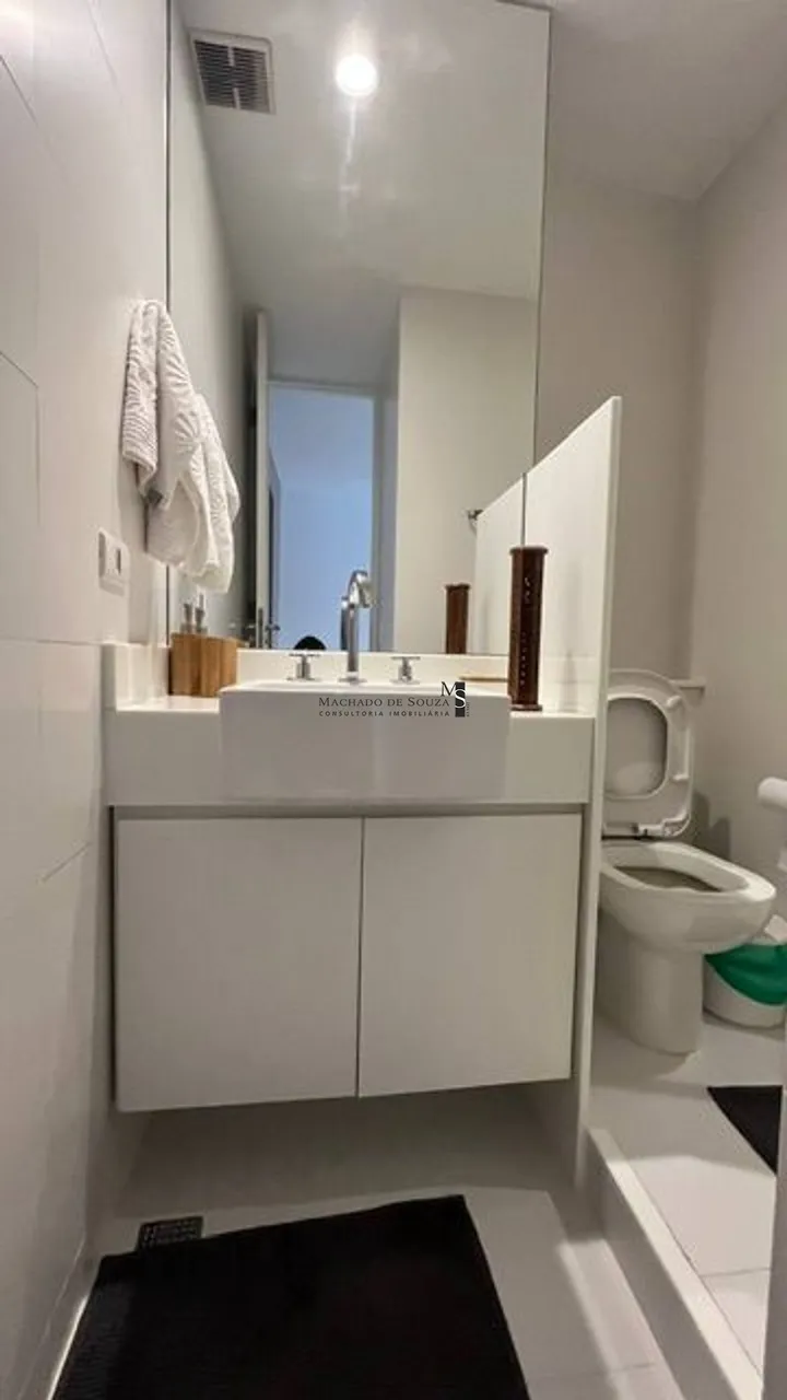 Furnished 1-bedroom apartment with 2 bathrooms and 50 m² — photo 8