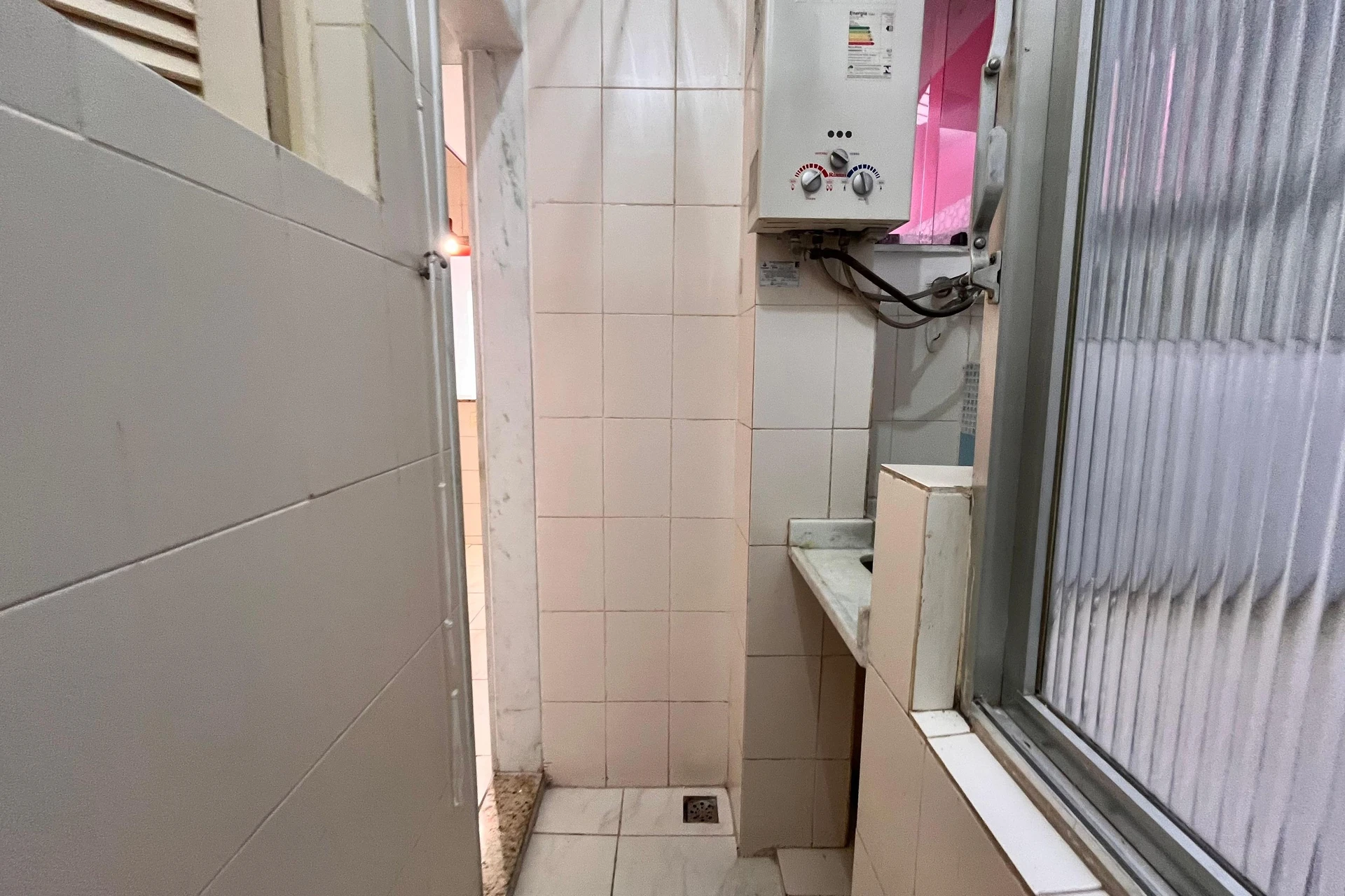 Apartamento sem mobília com 2 quartos e cozinha americana — photo 37