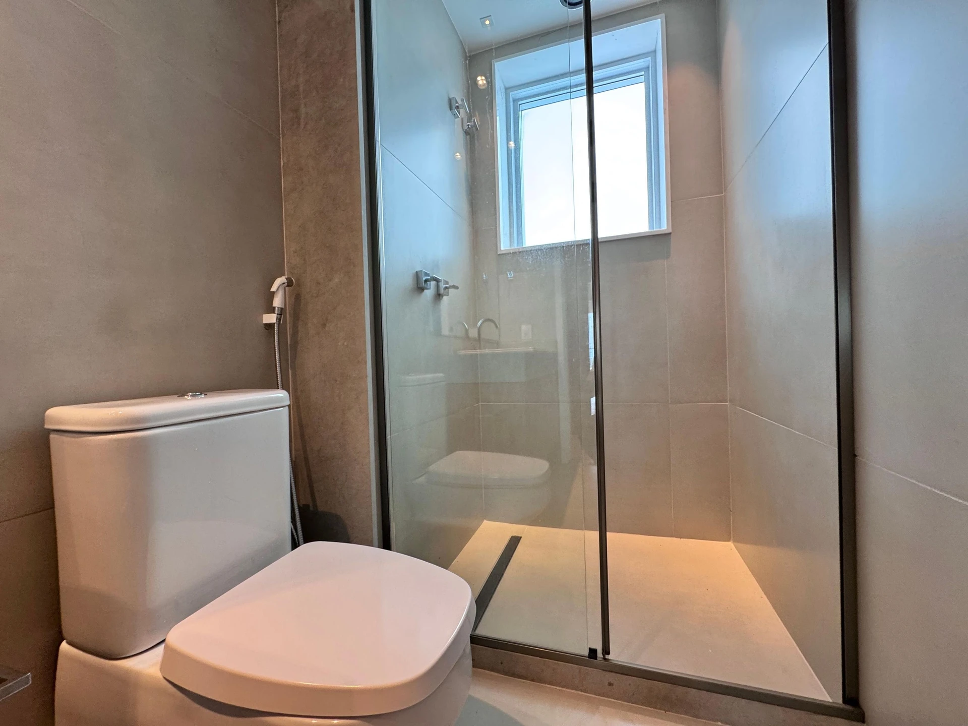 Apartamento mobiliado com 3 suítes e 4 vagas — photo 45