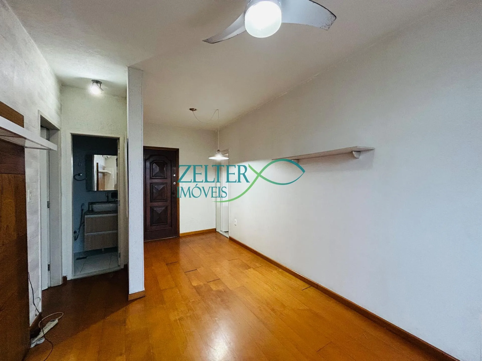 Apartment, 44 m², with a glass-enclosed balcony — photo 11
