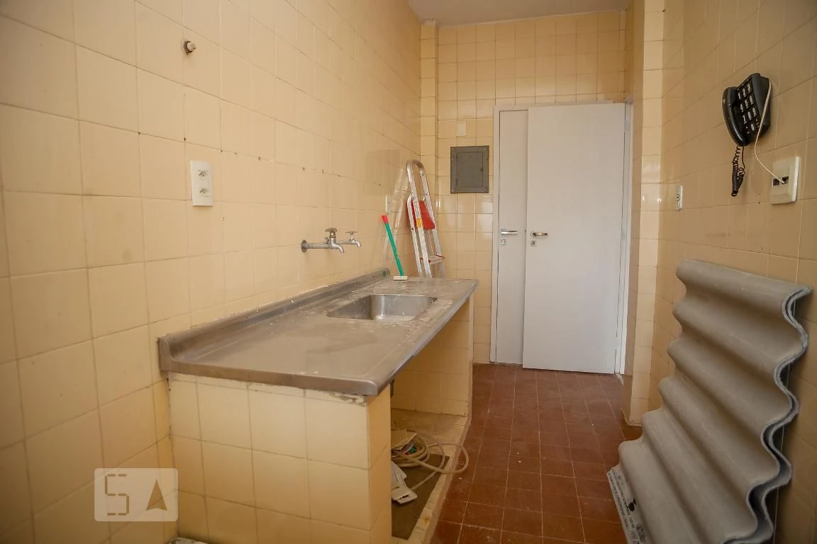 2-bedroom apartment with a mountain view in Rio de Janeiro — photo 14