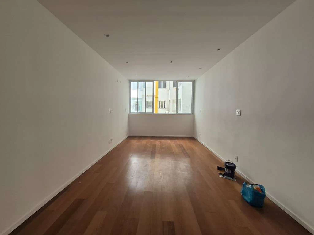 Apartment with open-plan kitchen, 2 ensuites and 5 baths — photo 15